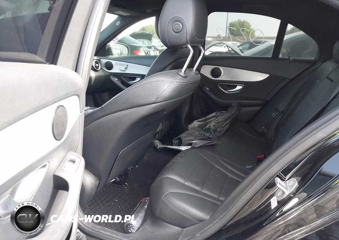 2018 Mercedes-Benz C 300 VIN:55SWF4JB5JU251145 - 8