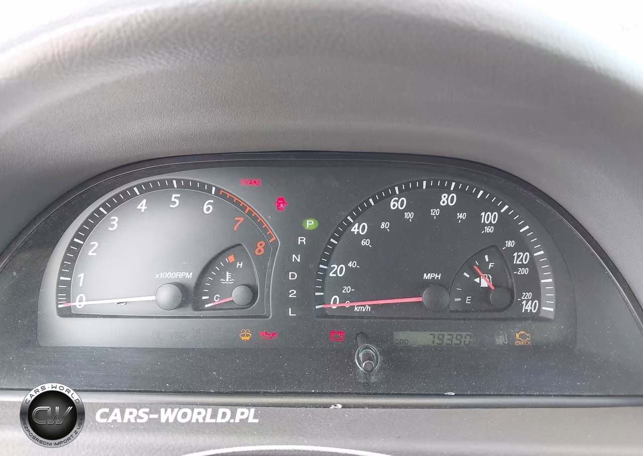 2002 Toyota Camry Le VIN:4T1BE32K92U587588 - 7