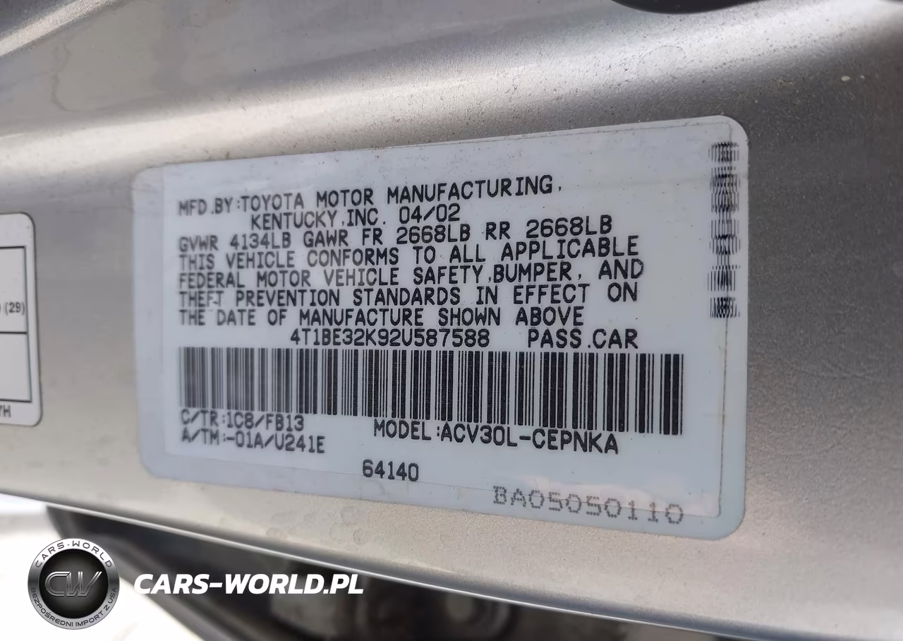 2002 Toyota Camry Le VIN:4T1BE32K92U587588 - 9