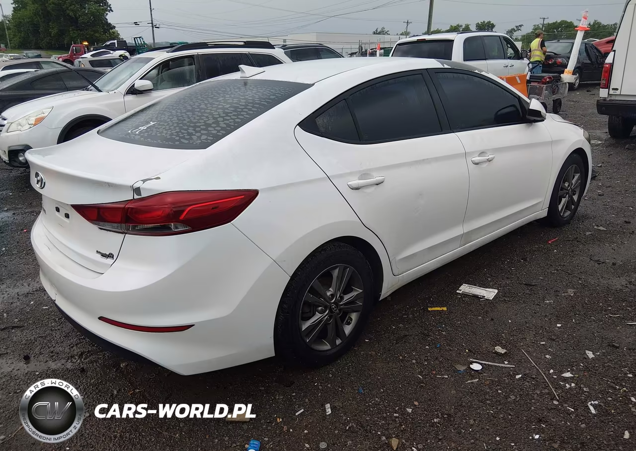 2018 Hyundai Elantra Sel VIN:5NPD84LF3JH268529 - 4