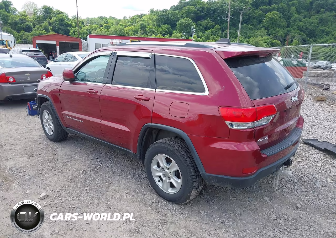 2015 Jeep Grand Cherokee Laredo VIN:1C4RJFAG3FC225099 - 3