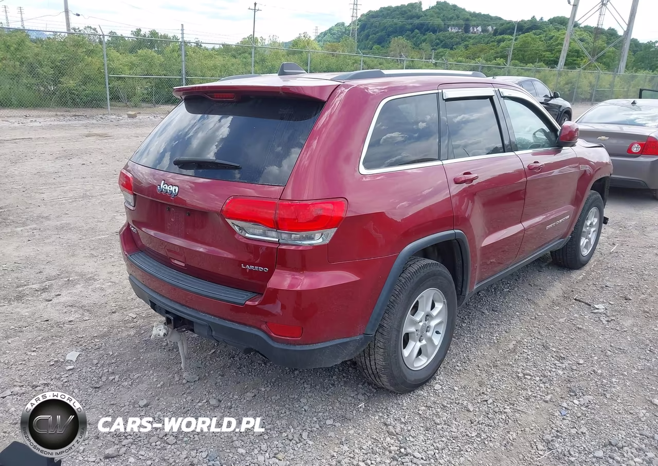 2015 Jeep Grand Cherokee Laredo VIN:1C4RJFAG3FC225099 - 4