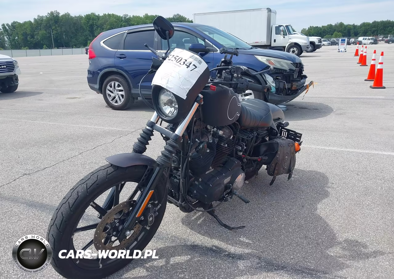 2016 Harley-Davidson Xl883 Iron 883 VIN:1HD4LE214GC415616 - 2