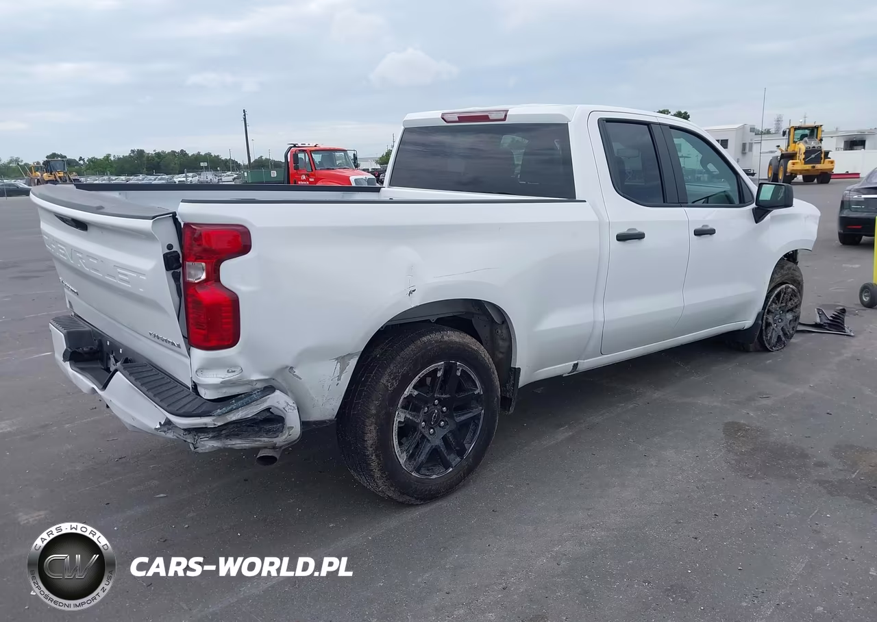 2026 Chevrolet Silverado 1500 2Wd Standard Bed Custom VIN:1GCRABEK5TZ258167 - 4