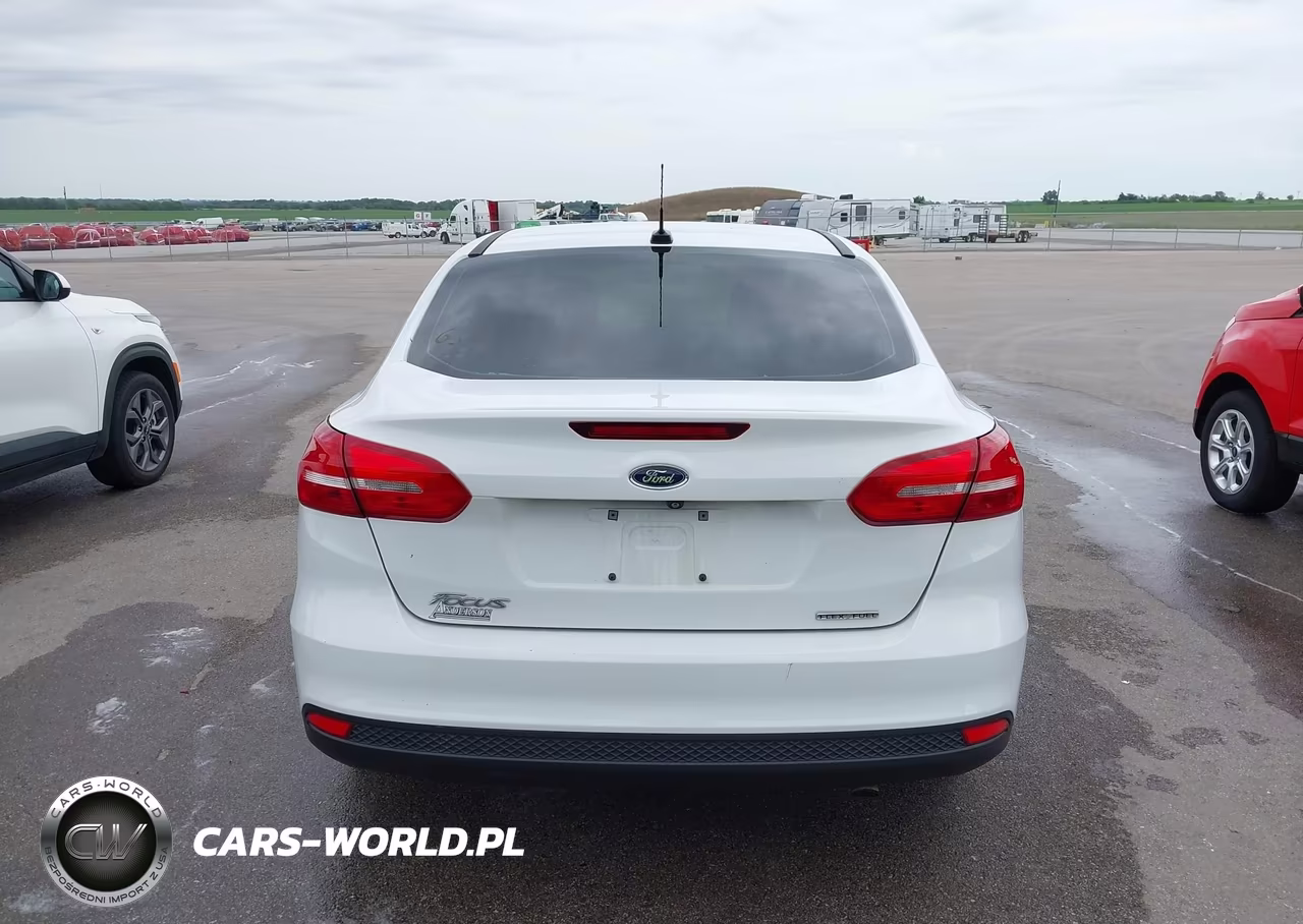 2016 Ford Focus S VIN:1FADP3E28GL392359 - 16