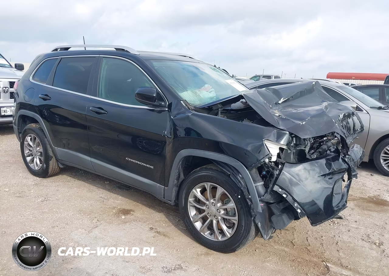2019 Jeep Cherokee Latitude Plus 4X4 – zdjęcie 1 z 17
