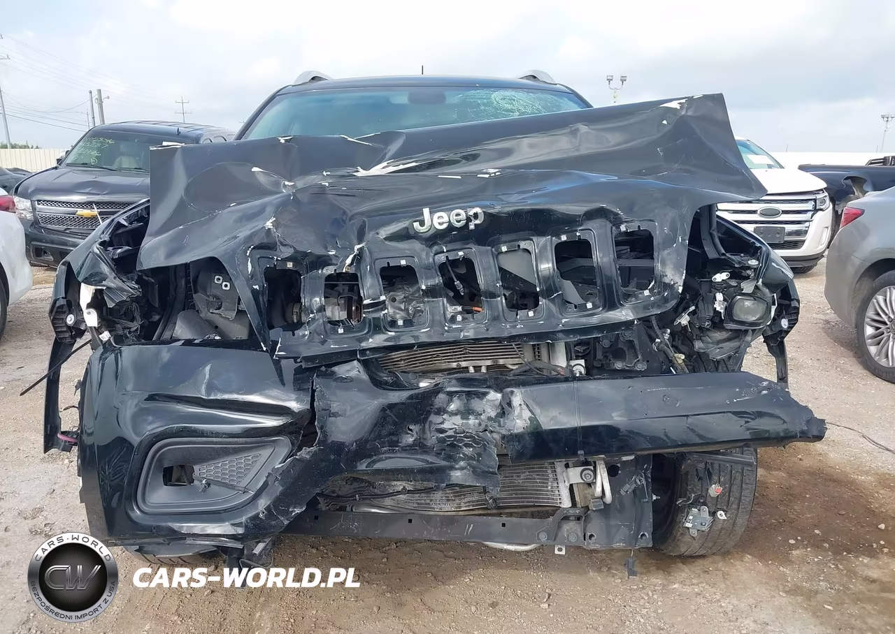 2019 Jeep Cherokee Latitude Plus 4X4 VIN:1C4PJMLN9KD212014 - 13