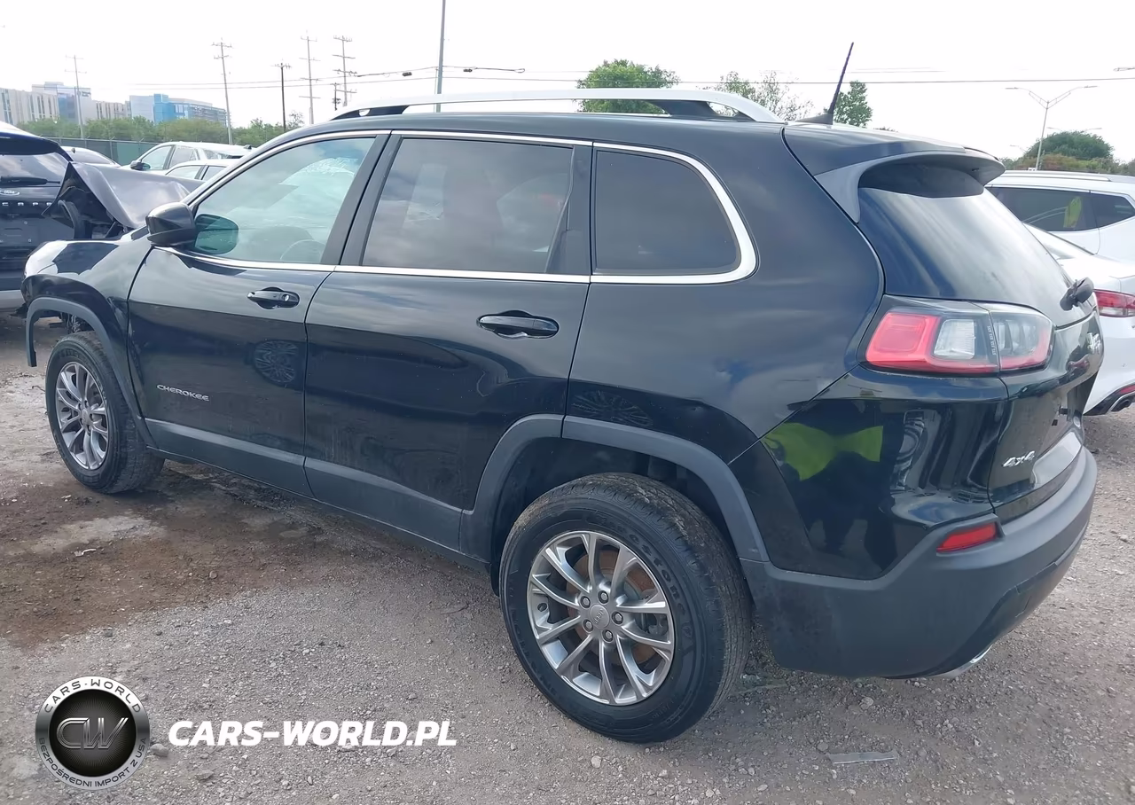 2019 Jeep Cherokee Latitude Plus 4X4 VIN:1C4PJMLN9KD212014 - 3