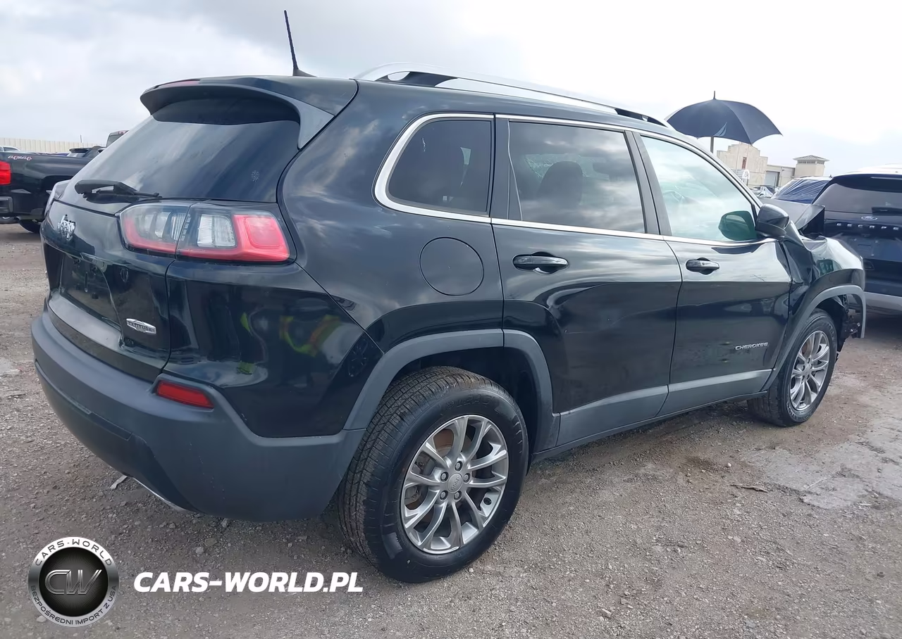 2019 Jeep Cherokee Latitude Plus 4X4 VIN:1C4PJMLN9KD212014 - 4