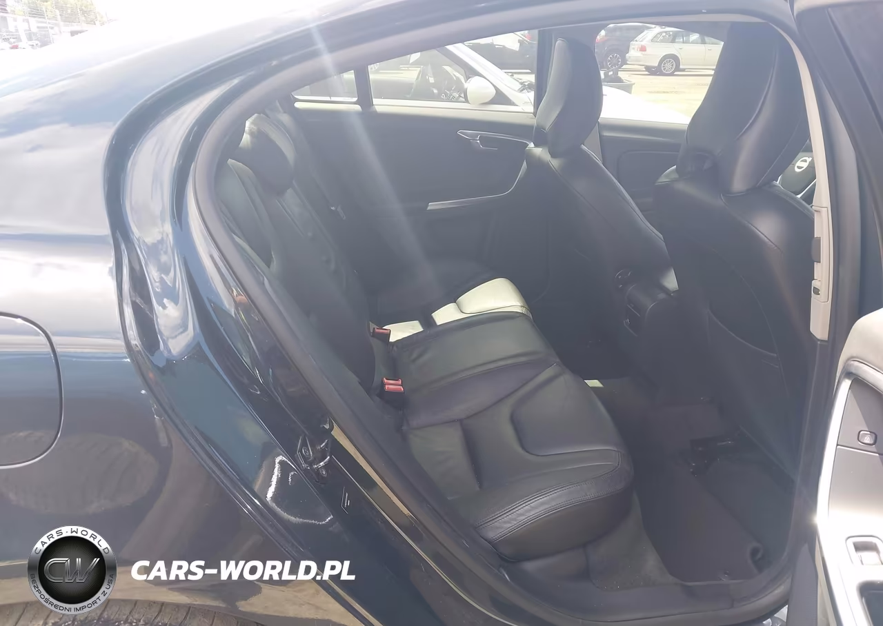 2012 Volvo S60 T5 VIN:YV1622FS7C2034660 - 8