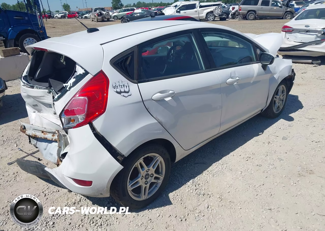 2017 Ford Fiesta Se VIN:3FADP4EJ0HM115136 - 4