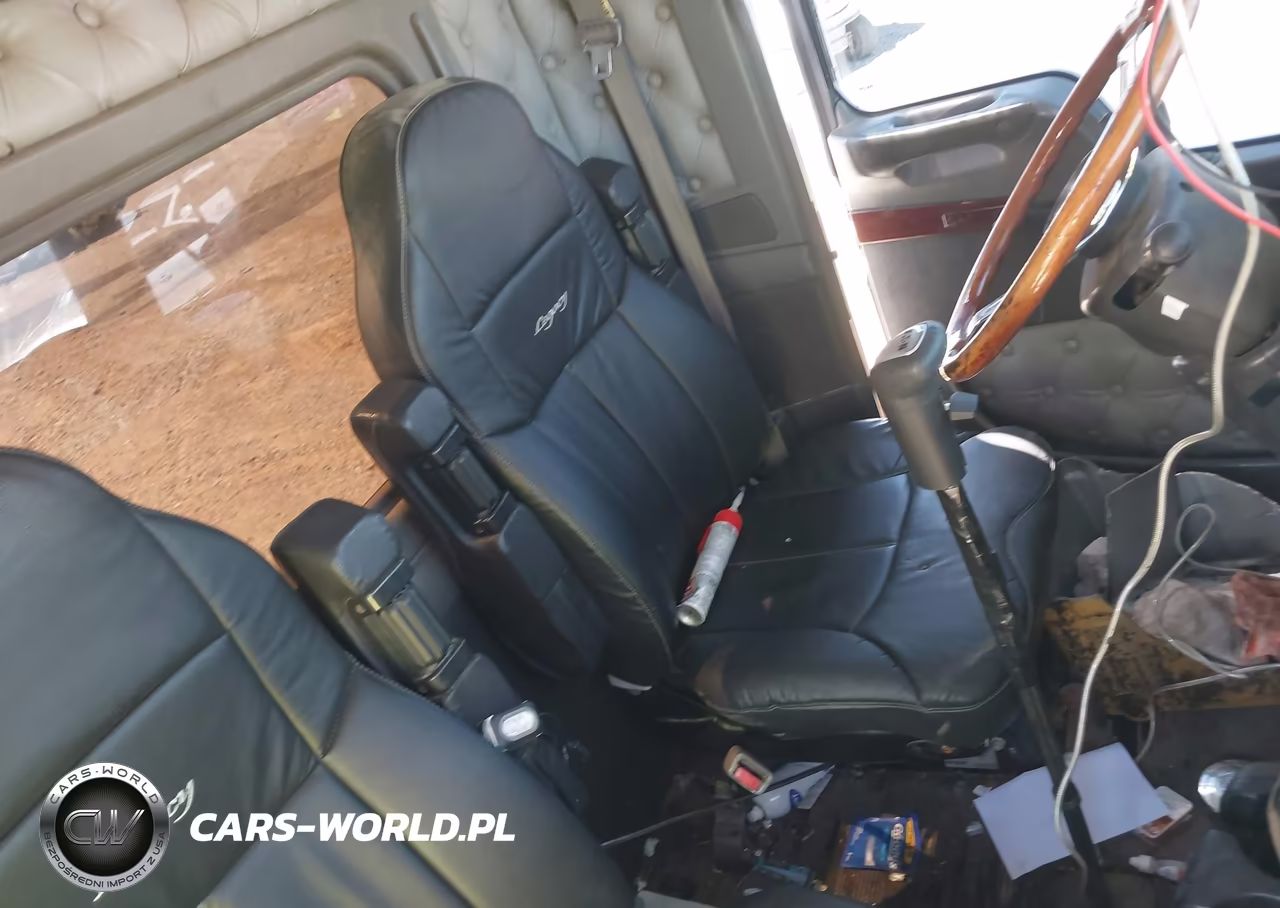 2007 Kenworth Construction W900 VIN:1XKWDB9X47J189240 - 7