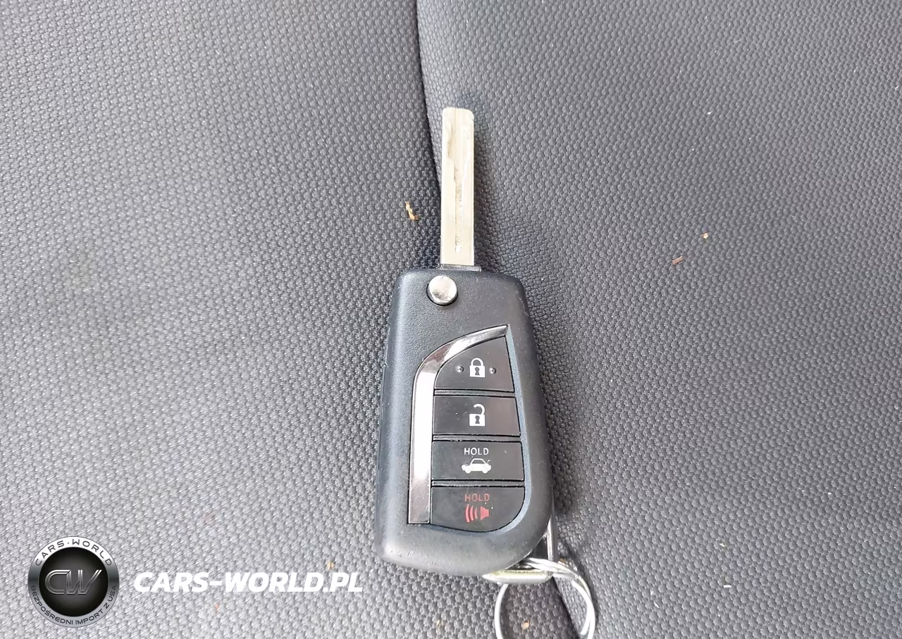2021 Toyota Corolla Le VIN:5YFEPMAE4MP216724 - 11