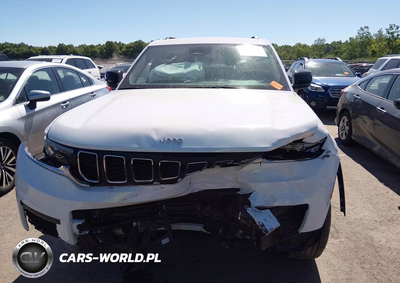 2024 Jeep Grand Cherokee L Laredo 4X4 VIN:1C4RJKAG4R8607643 - 12