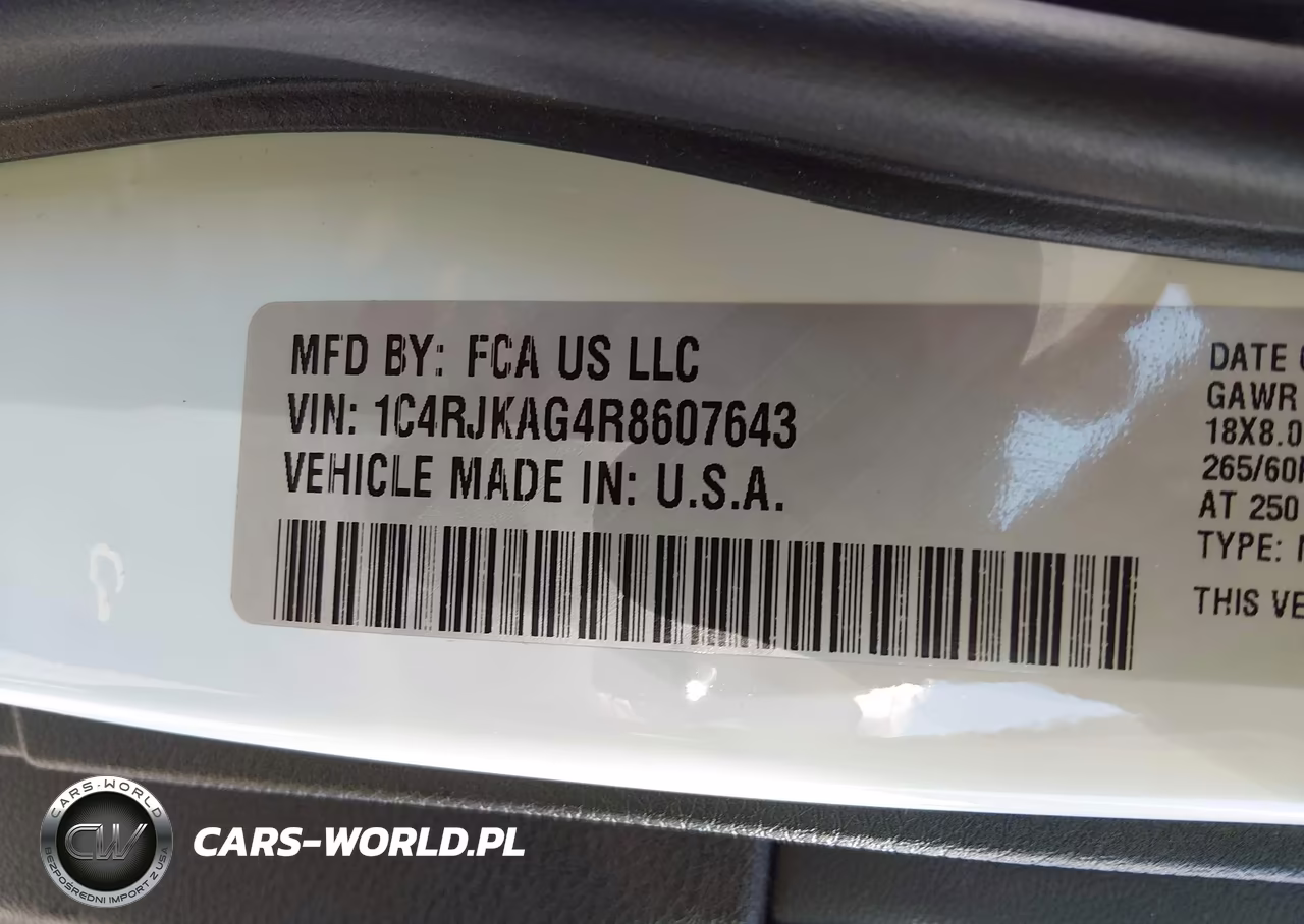 2024 Jeep Grand Cherokee L Laredo 4X4 VIN:1C4RJKAG4R8607643 - 9
