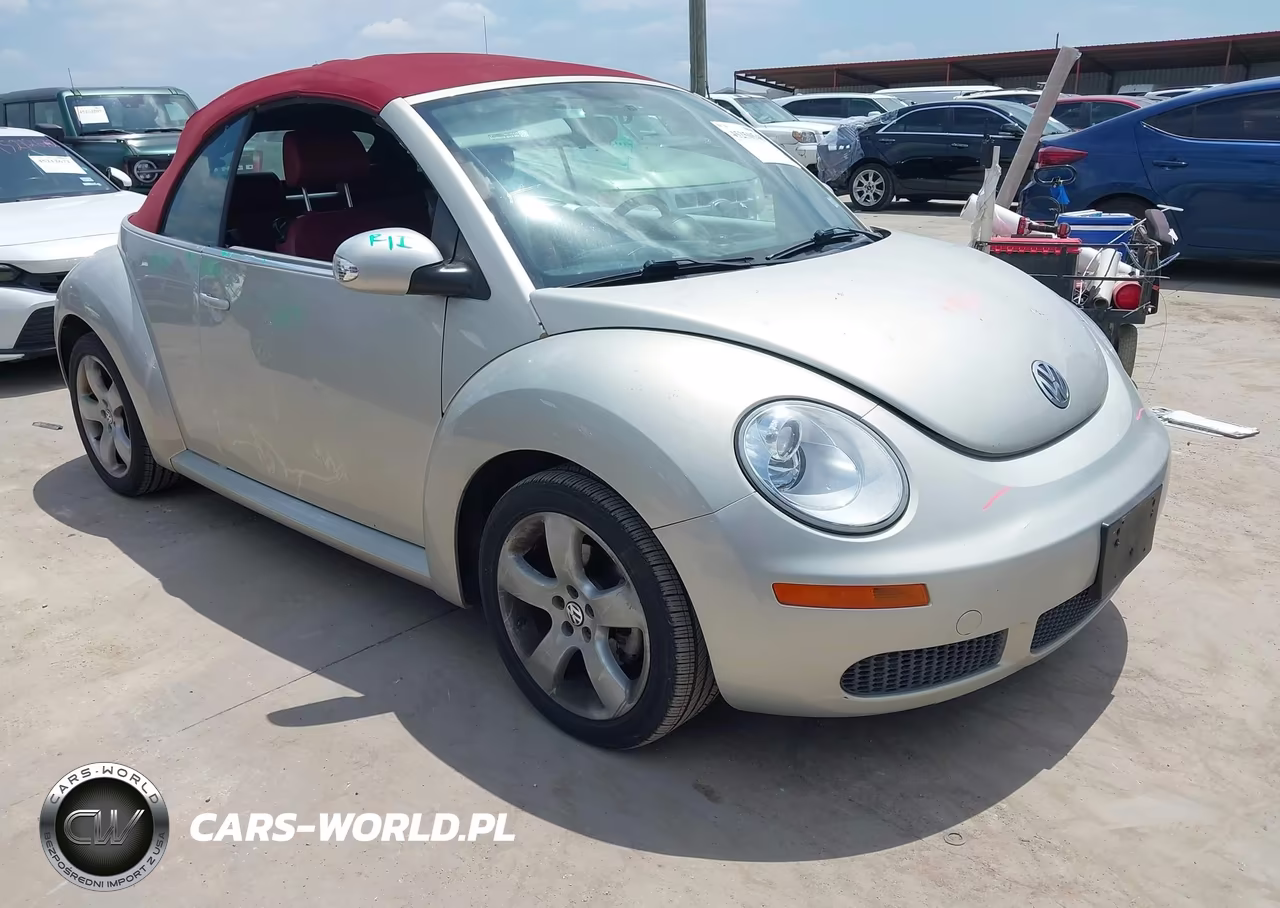 2009 Volkswagen New Beetle 2.5L Blush Edition – zdjęcie 1 z 11
