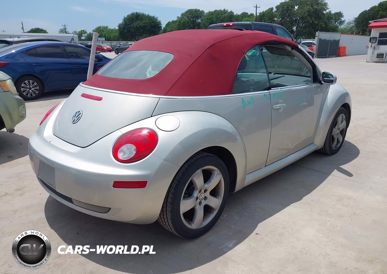 2009 Volkswagen New Beetle 2.5L Blush Edition VIN:3VWSG31Y19M410808 - 4