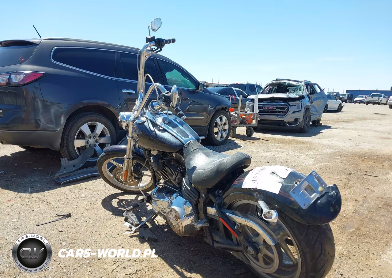 2011 Harley-Davidson Fxcwc VIN:1HD1JK518BB028181 - 3