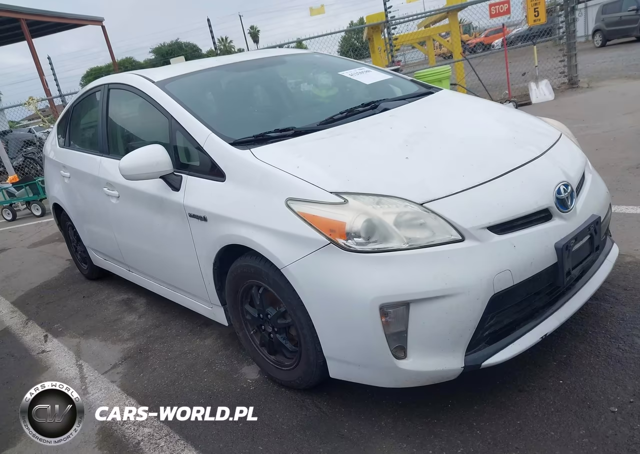 2014 Toyota Prius Two – zdjęcie 1 z 16