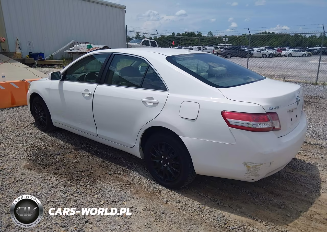 2010 Toyota Camry Le VIN:4T1BF3EK5AU516766 - 3
