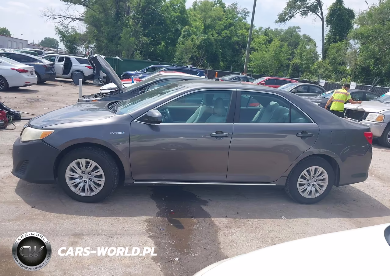 2013 Toyota Camry Hybrid Le VIN:4T1BD1FK0DU091230 - 14