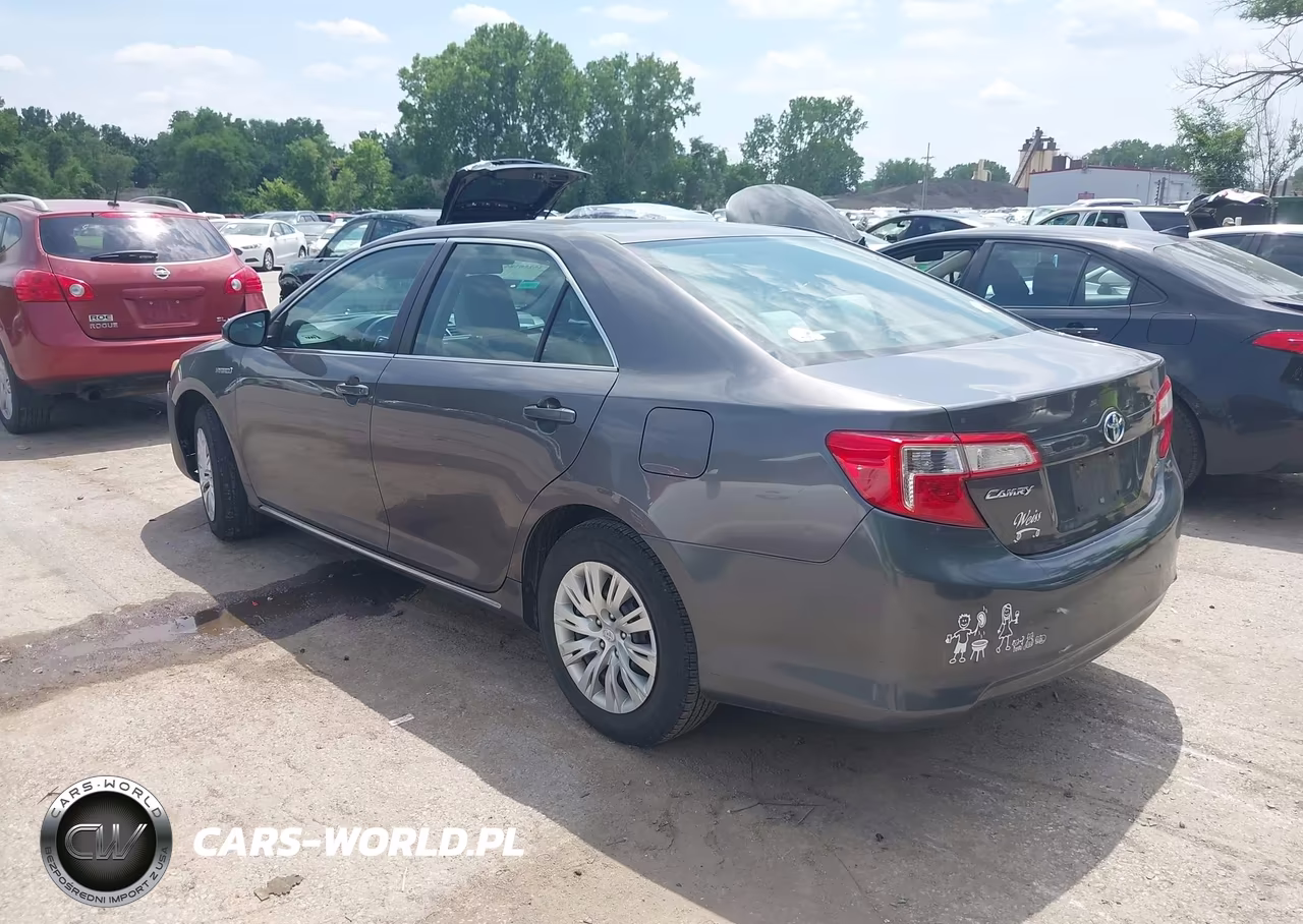 2013 Toyota Camry Hybrid Le VIN:4T1BD1FK0DU091230 - 3
