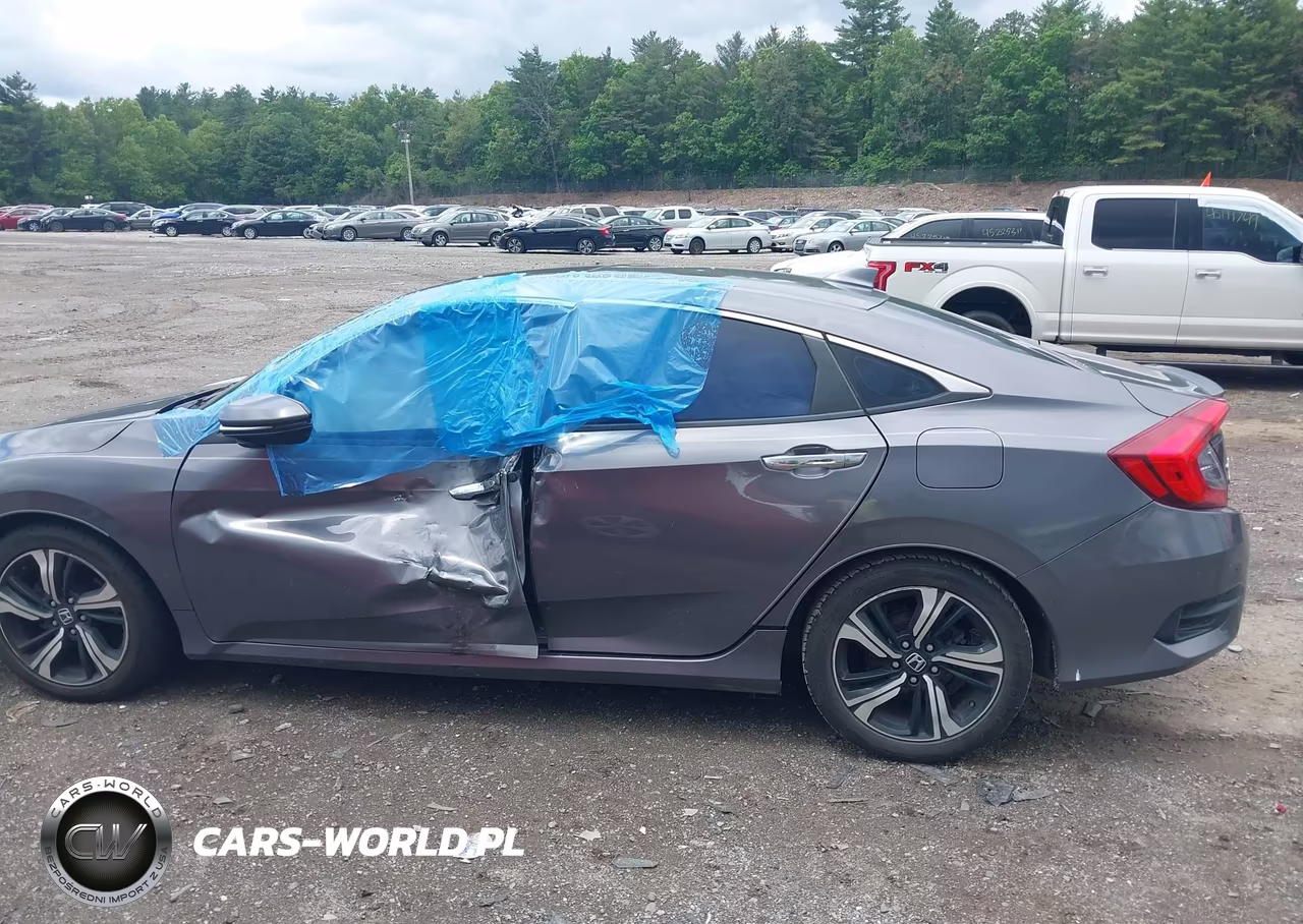 2016 Honda Civic Touring VIN:19XFC1F91GE015556 - 14