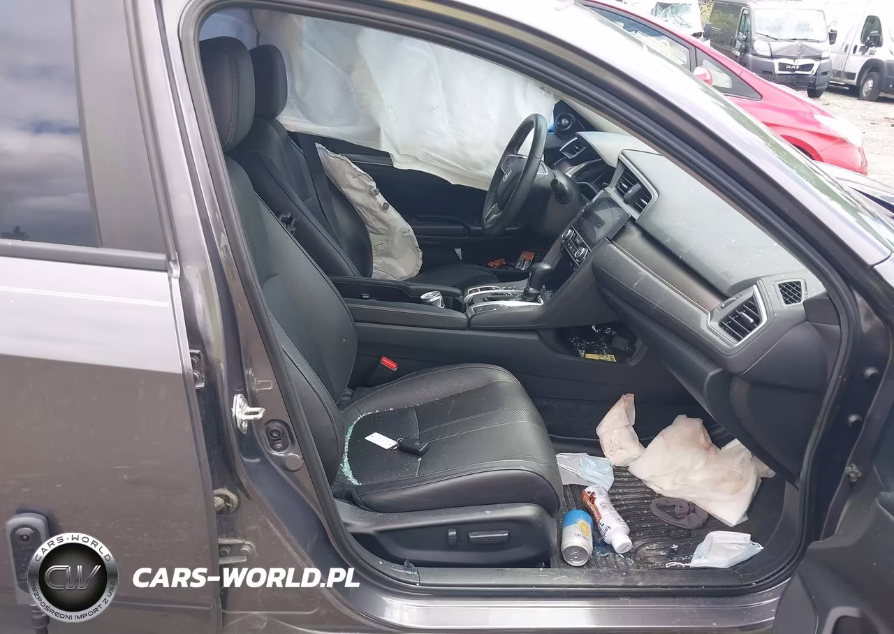2016 Honda Civic Touring VIN:19XFC1F91GE015556 - 5