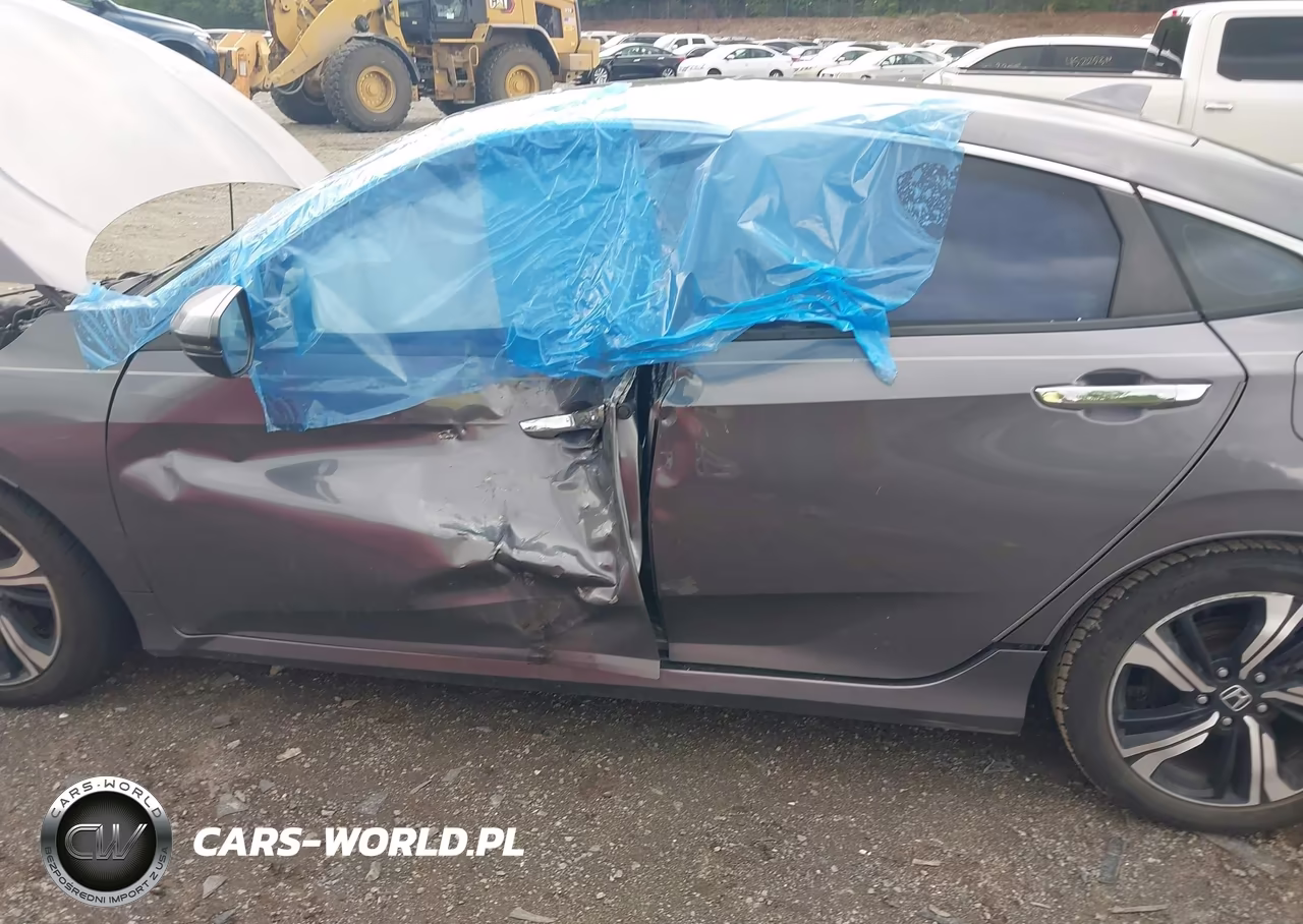 2016 Honda Civic Touring VIN:19XFC1F91GE015556 - 6