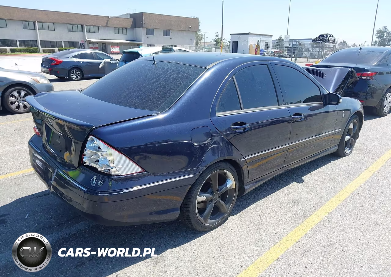 2006 Mercedes-Benz C-Class Sport VIN:WDBRF52H16F742403 - 4