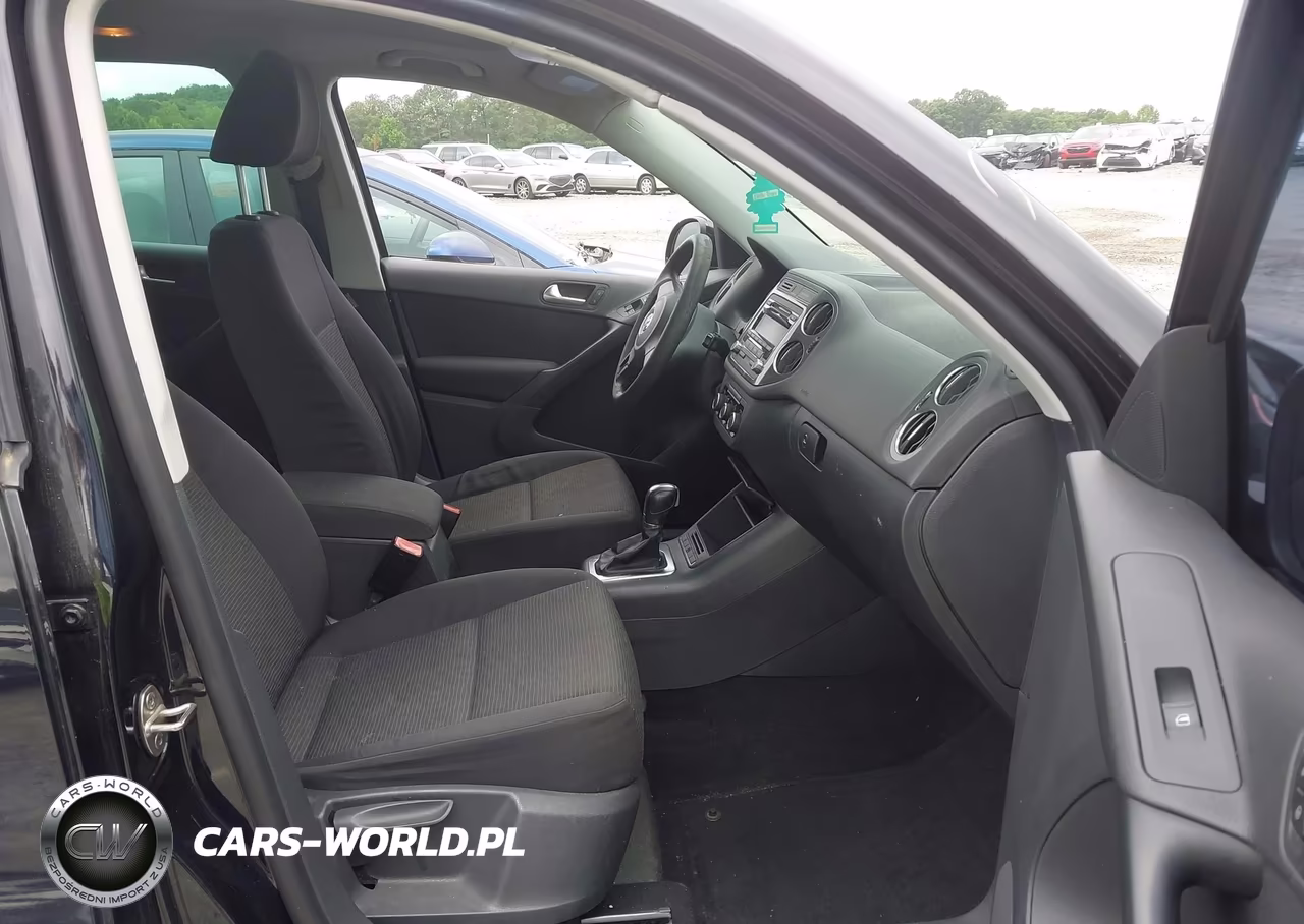2012 Volkswagen Tiguan S VIN:WVGAV7AX3CW605914 - 5