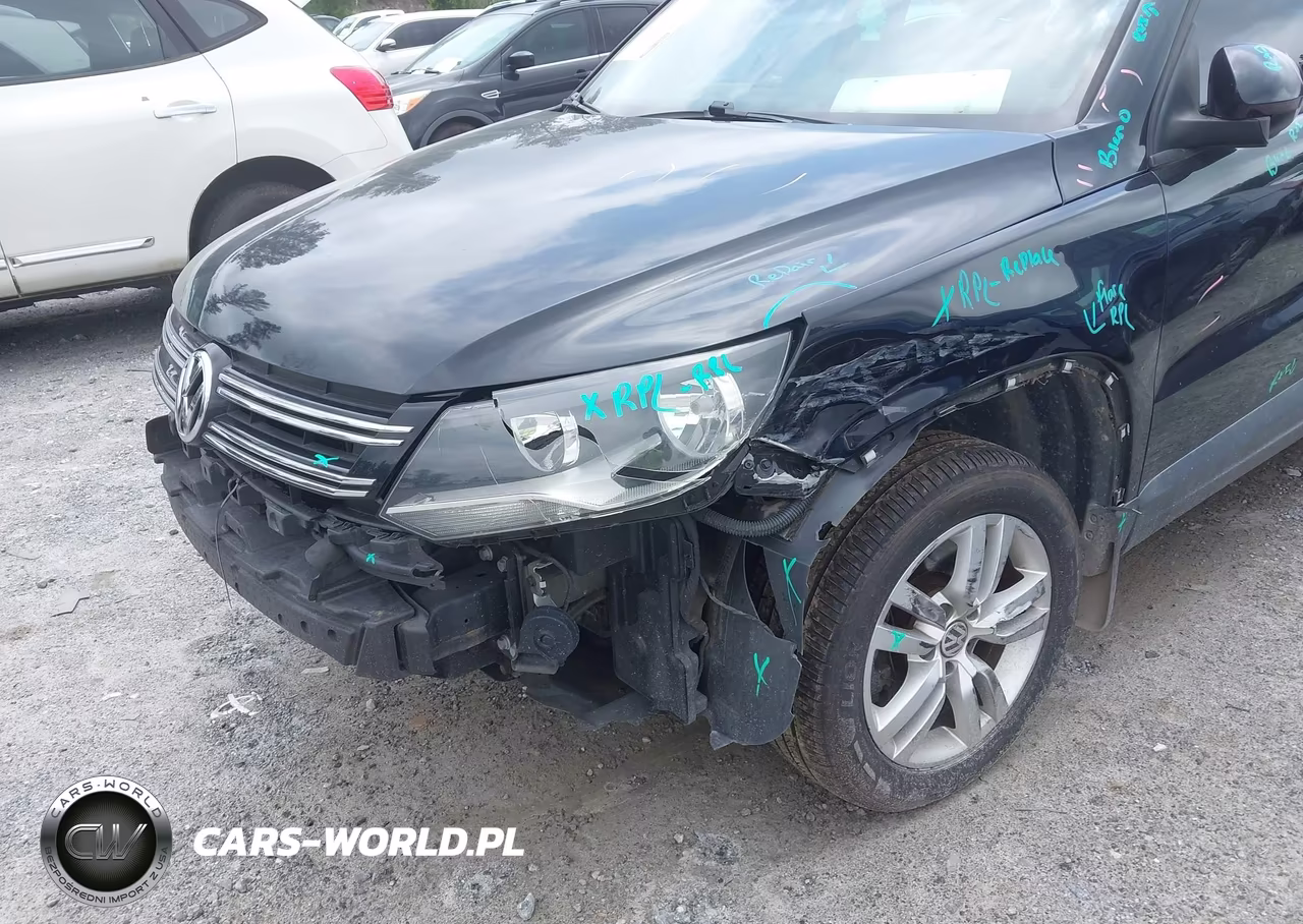 2012 Volkswagen Tiguan S VIN:WVGAV7AX3CW605914 - 6