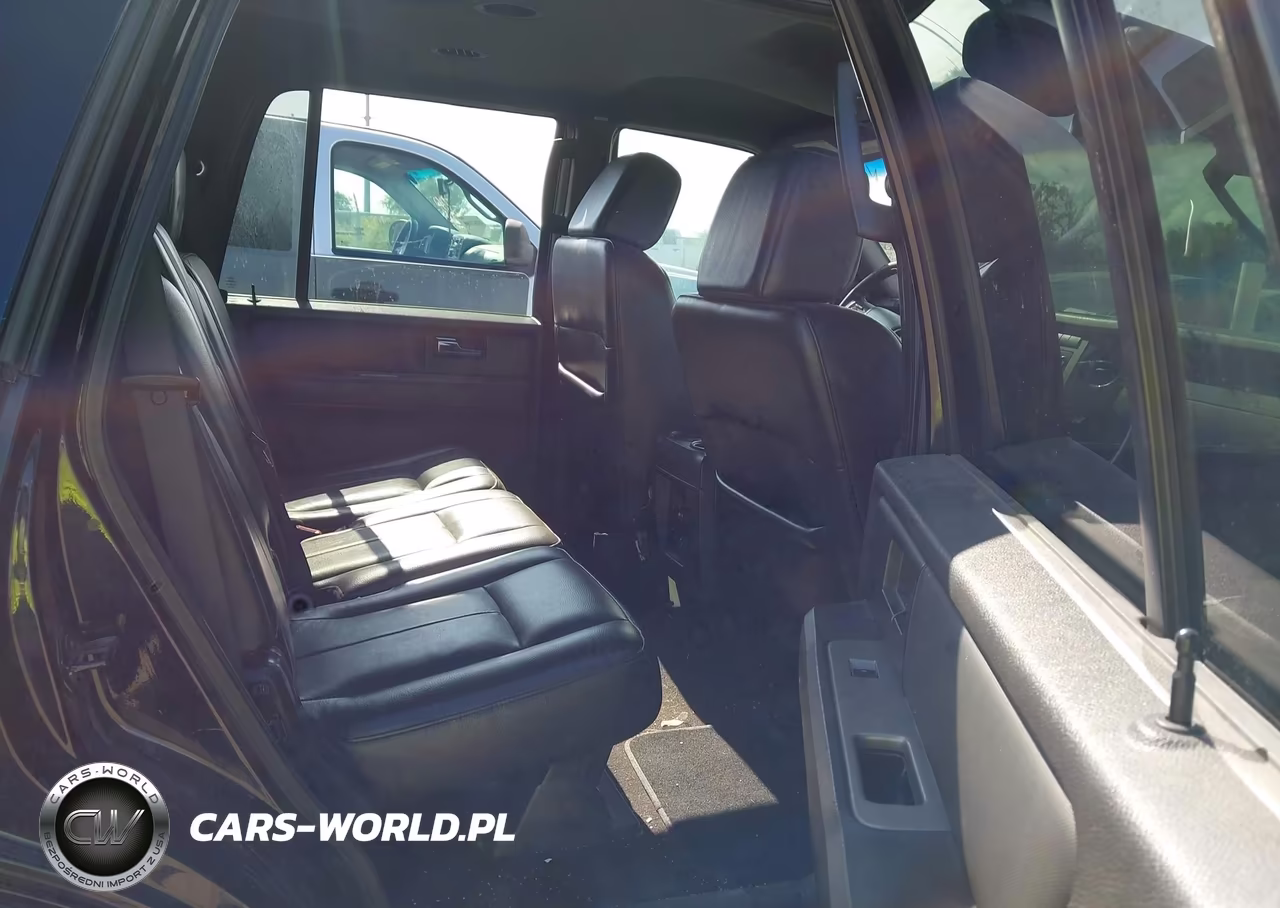 2008 Ford Expedition Xlt VIN:1FMFU155X8LA68630 - 8