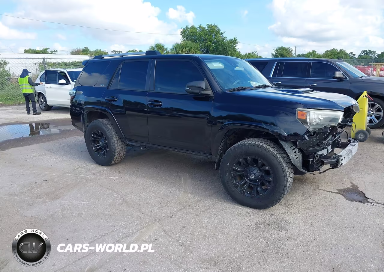 2020 Toyota 4Runner Sr5