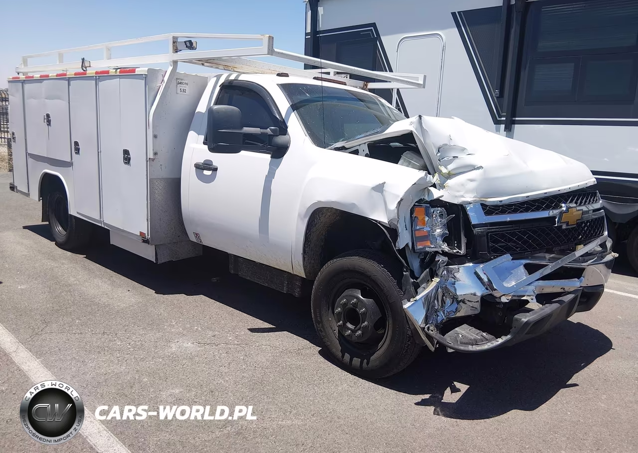 2013 Chevrolet Silverado 3500Hd Chassis Work Truck – zdjęcie 1 z 15