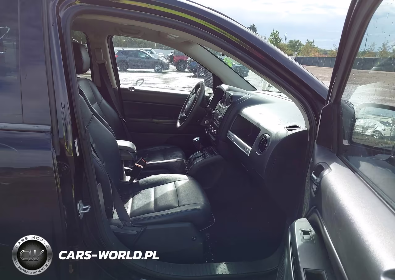 2014 Jeep Compass Sport VIN:1C4NJDBB5ED572352 - 5