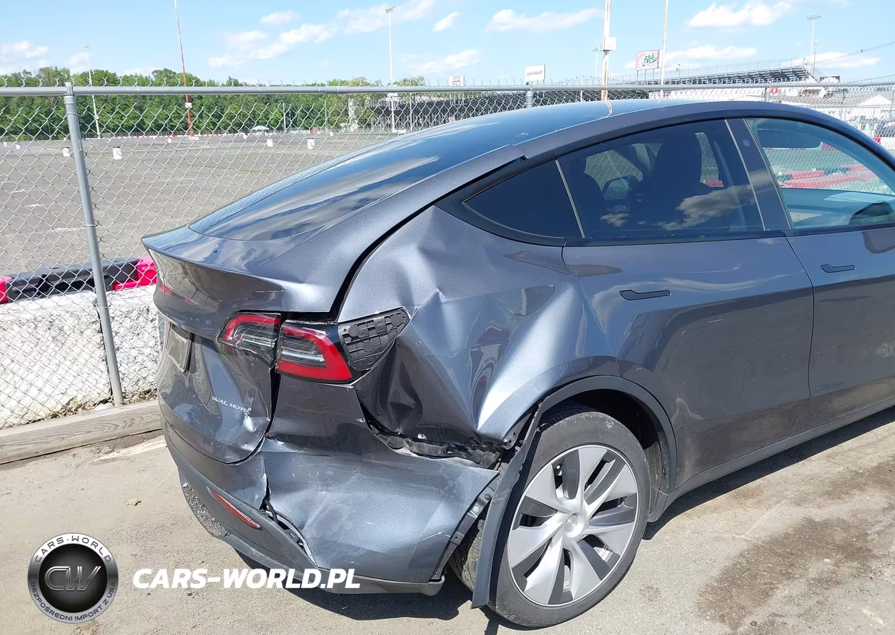 2023 Tesla Model Y Awd-Long Range Dual Motor All-Wheel Drive VIN:7SAYGDEE5PA116493 - 6