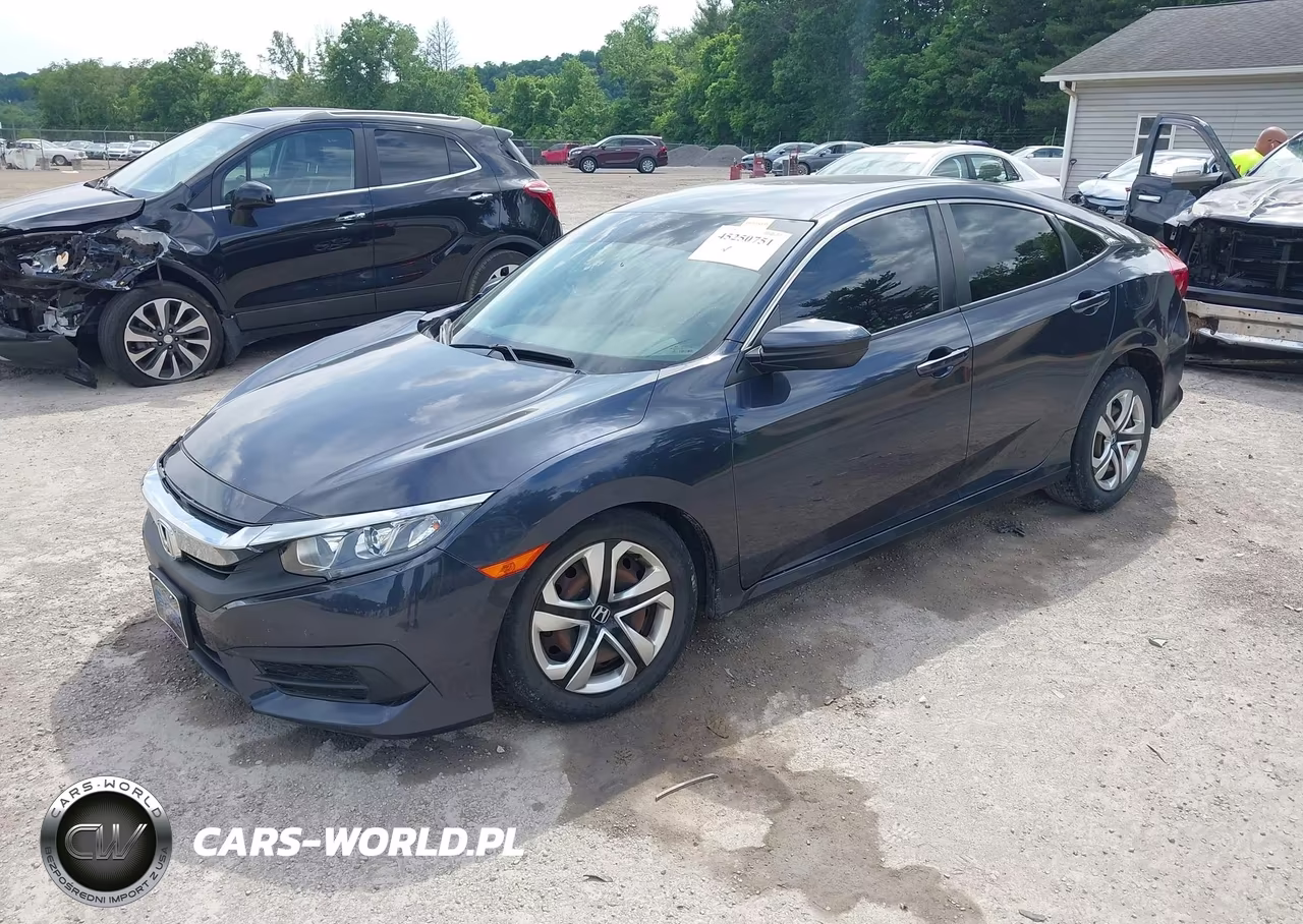 2018 Honda Civic Lx VIN:2HGFC2F5XJH579819 - 2