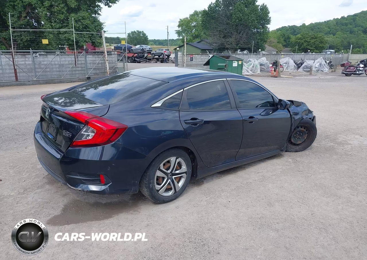 2018 Honda Civic Lx VIN:2HGFC2F5XJH579819 - 4