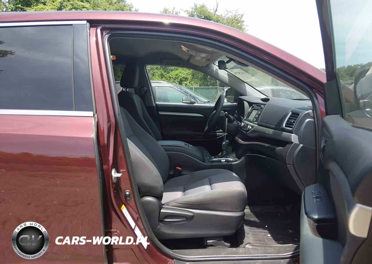 2019 Toyota Highlander Hybrid Le VIN:5TDBGRFH6KS063562 - 5