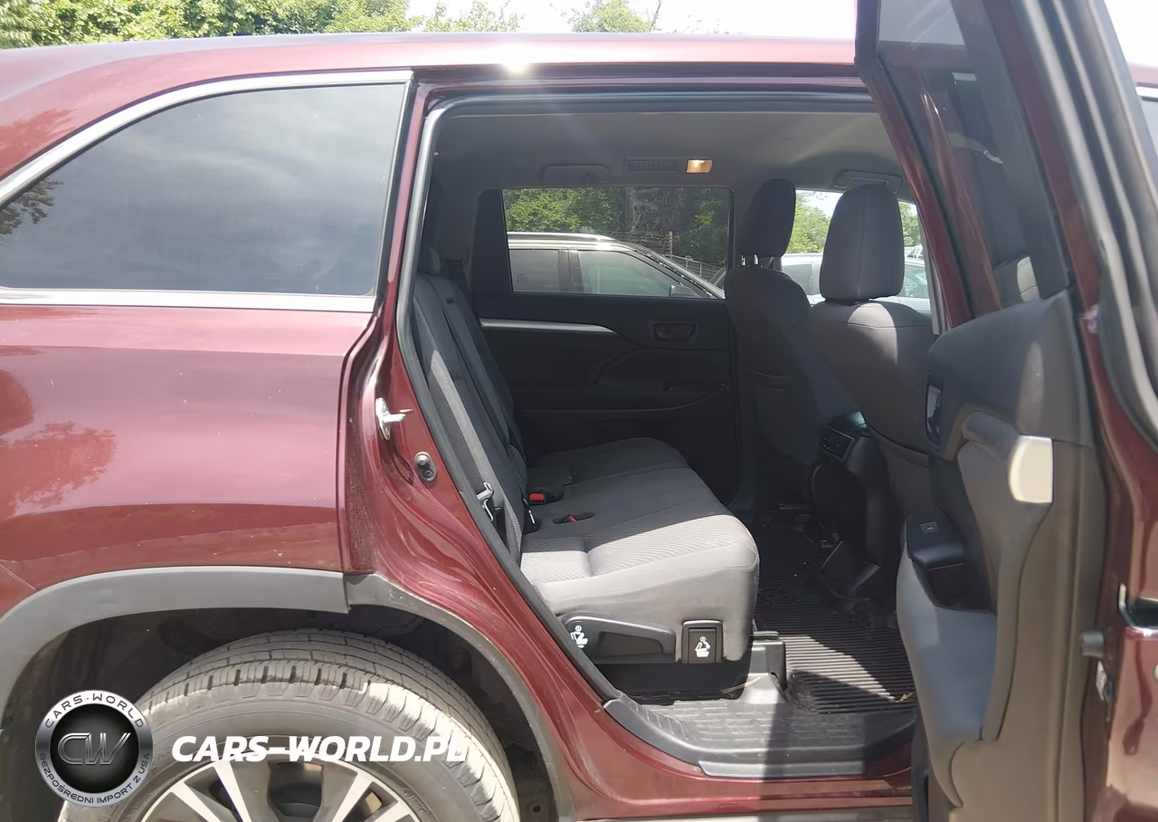 2019 Toyota Highlander Hybrid Le VIN:5TDBGRFH6KS063562 - 8