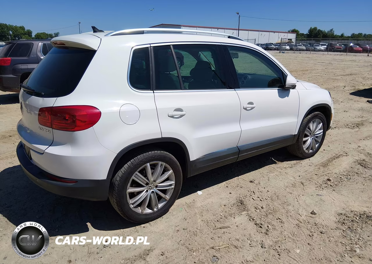 2012 Volkswagen Tiguan Se VIN:WVGAV7AX1CW569060 - 4