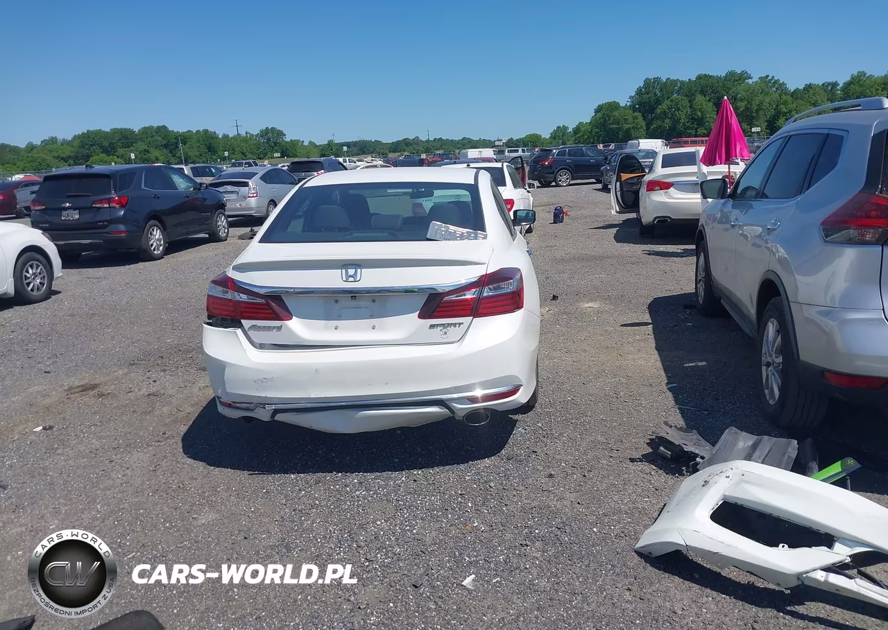 2016 Honda Accord Sport VIN:1HGCR2F57GA032466 - 17