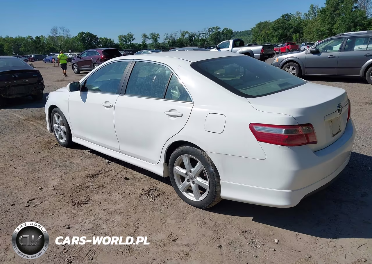 2007 Toyota Camry Se VIN:4T1BE46K77U690564 - 3