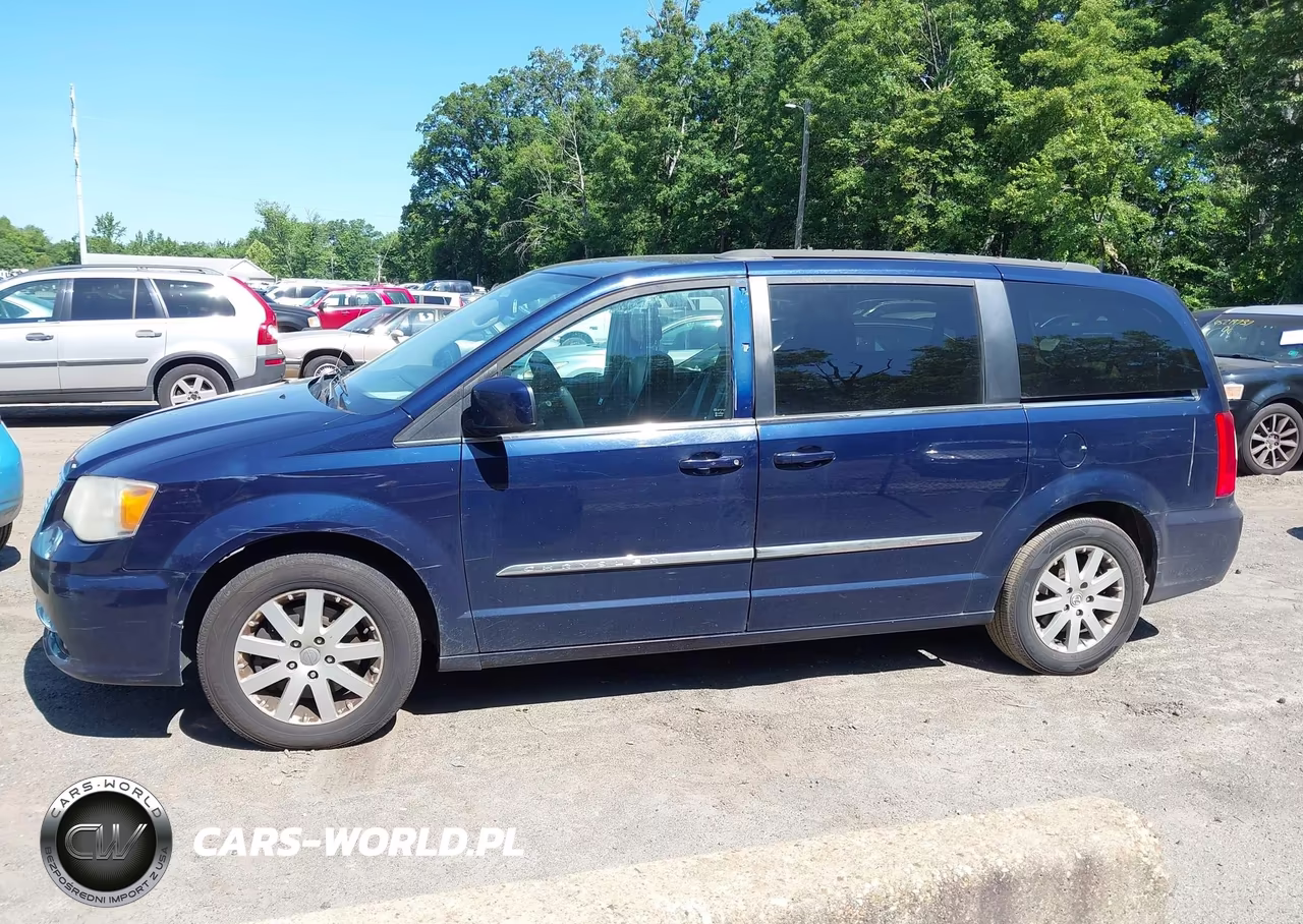 2016 Chrysler Town & Country Touring VIN:2C4RC1BG5GR134145 - 14