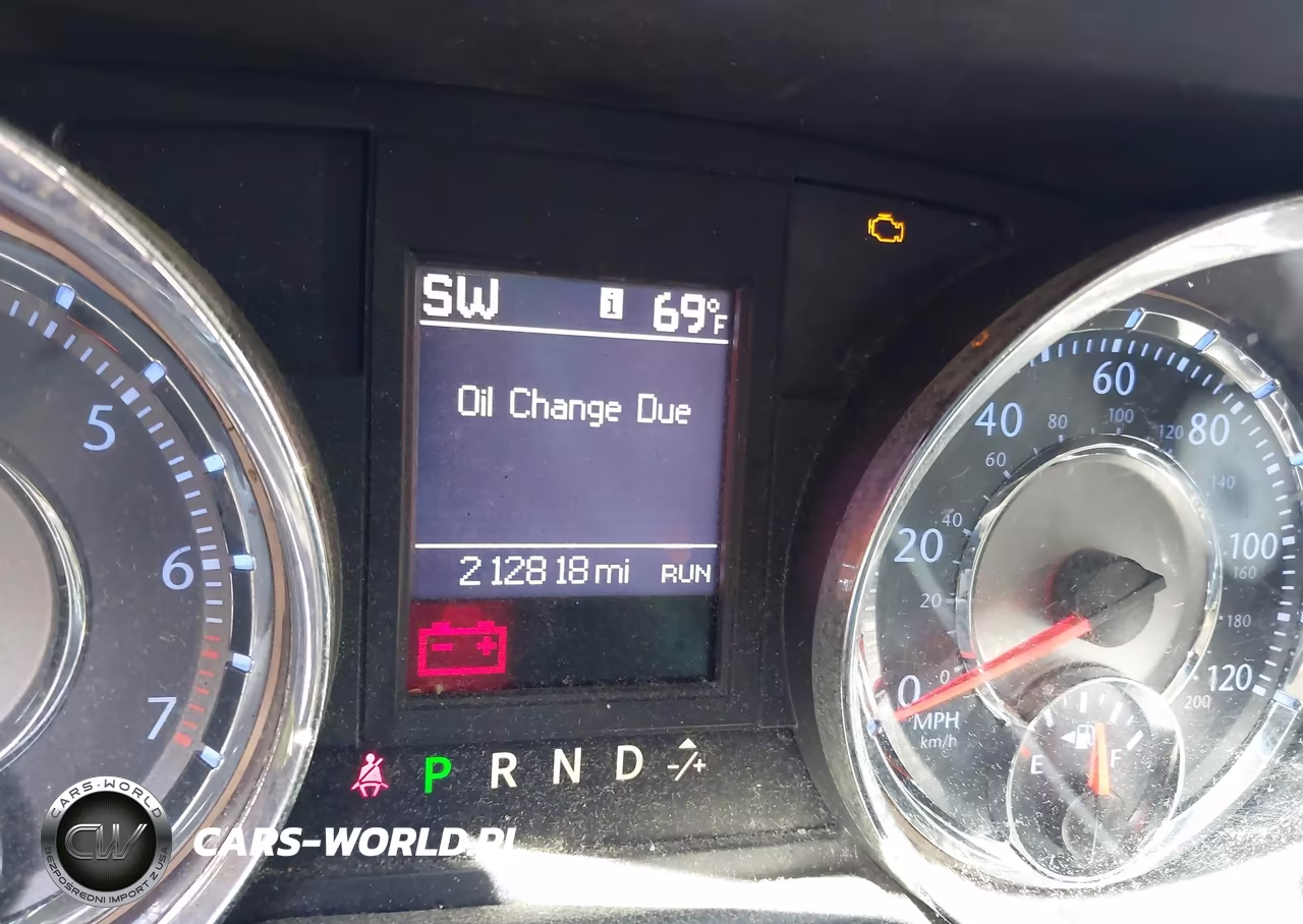 2016 Chrysler Town & Country Touring VIN:2C4RC1BG5GR134145 - 7