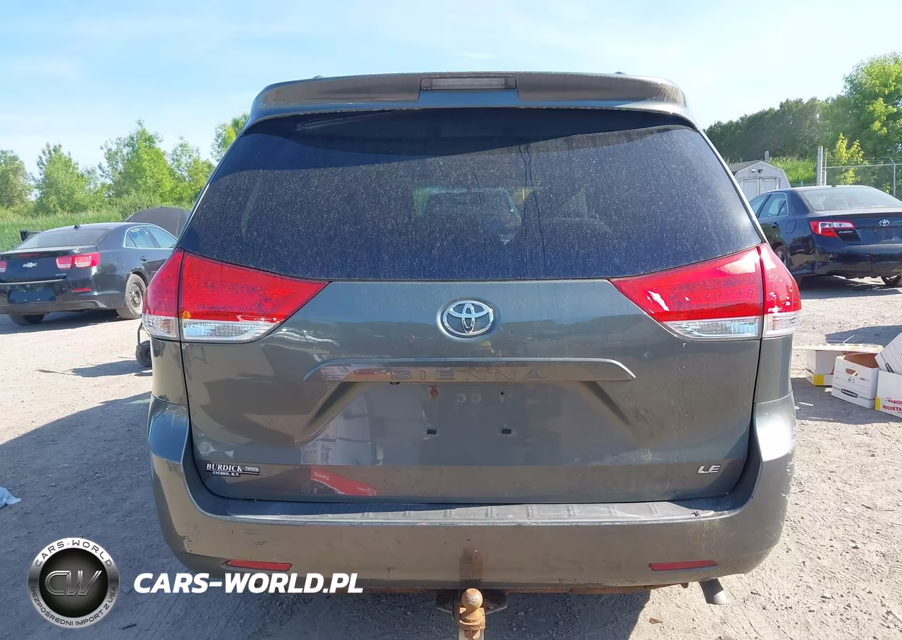 2011 Toyota Sienna Le V6 VIN:5TDKK3DC6BS101763 - 16
