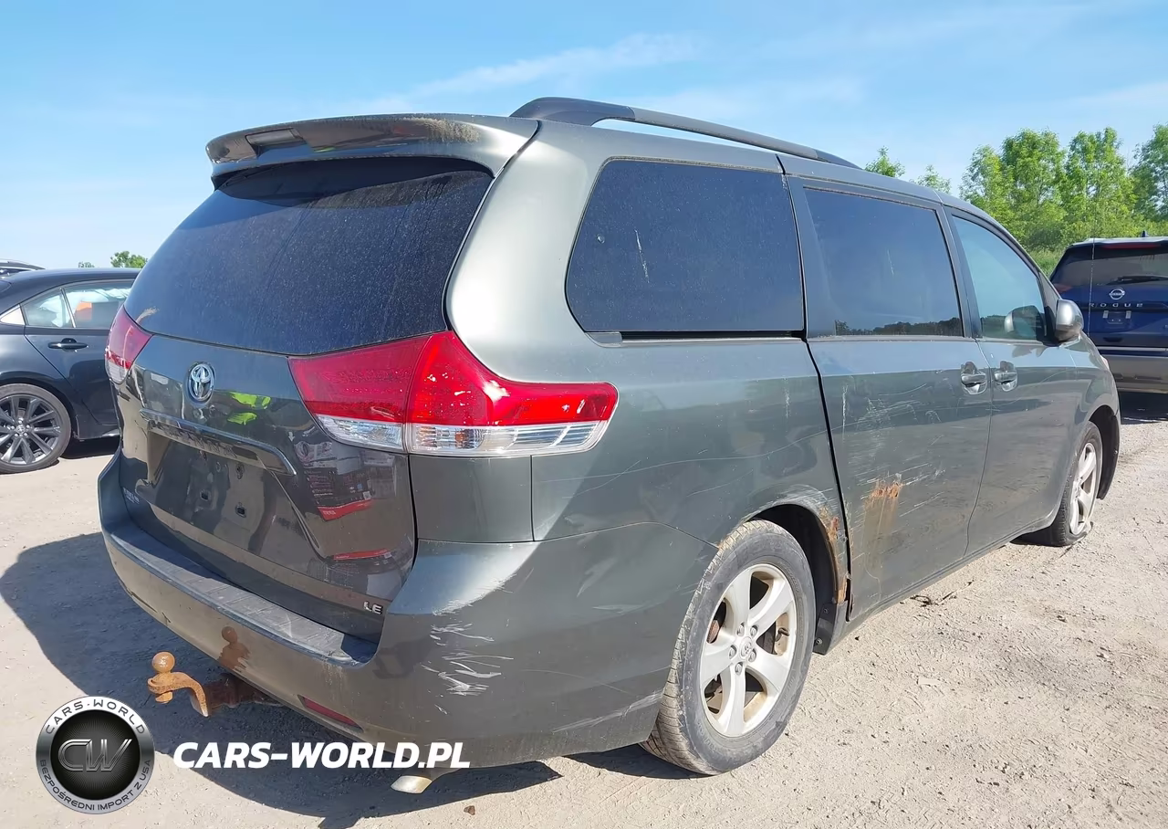 2011 Toyota Sienna Le V6 VIN:5TDKK3DC6BS101763 - 4