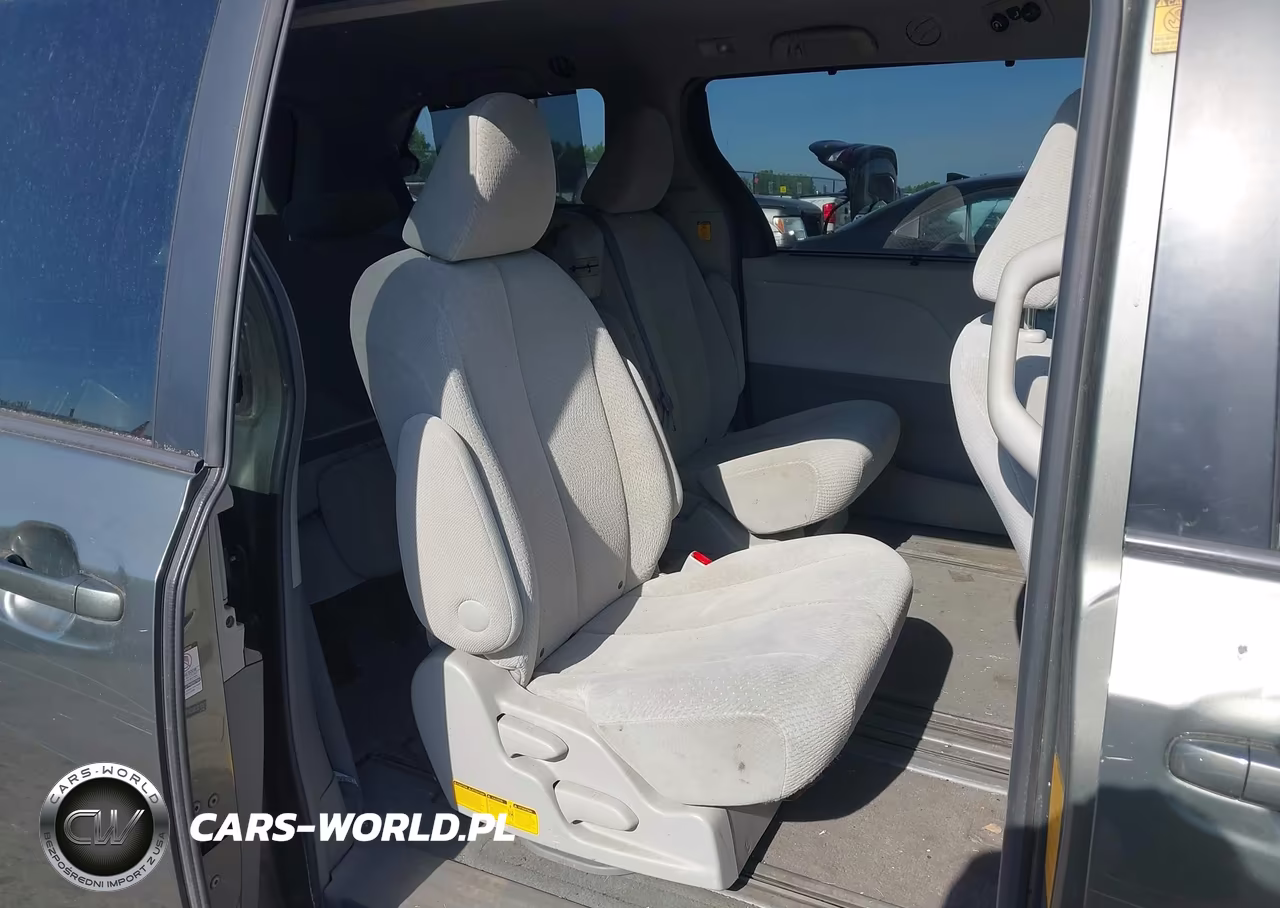 2011 Toyota Sienna Le V6 VIN:5TDKK3DC6BS101763 - 8