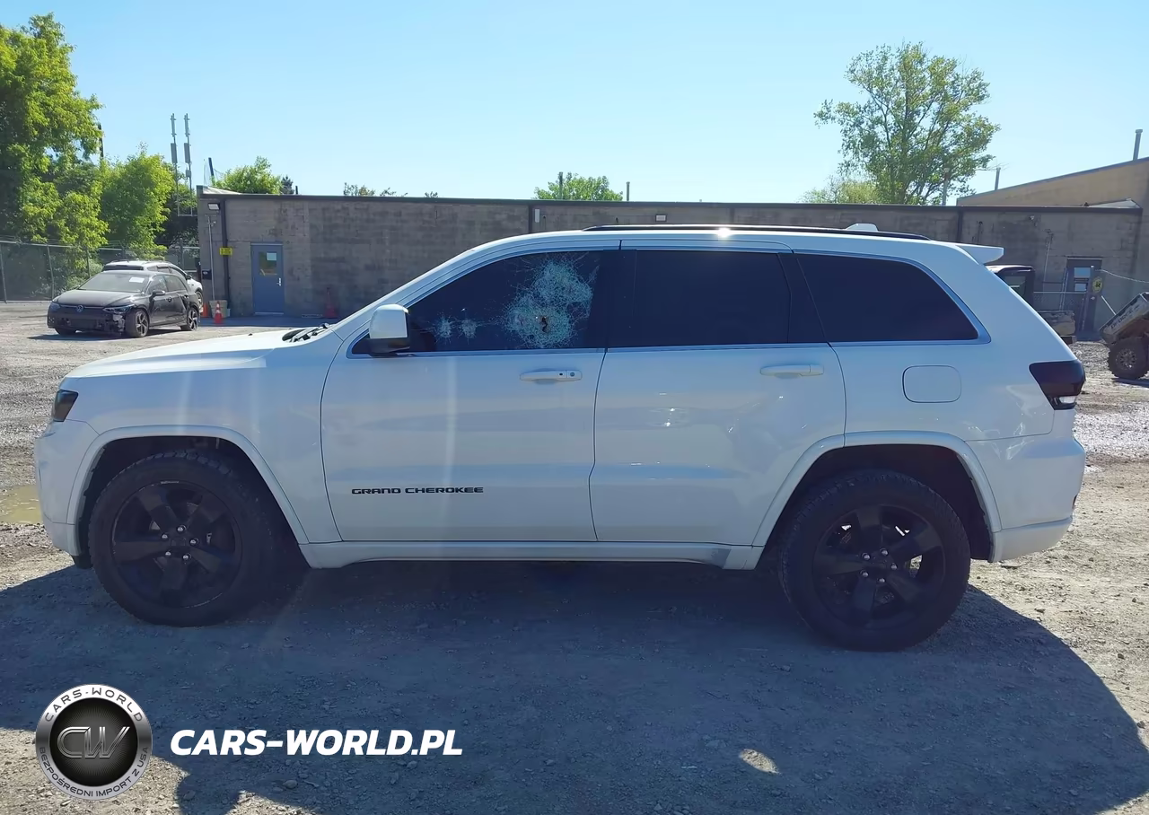 2015 Jeep Grand Cherokee Altitude VIN:1C4RJFAG7FC909749 - 14